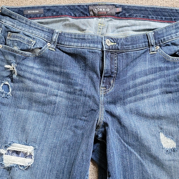 Torrid Vintage Premium Boyfriend jeans - Picture 6 of 16
